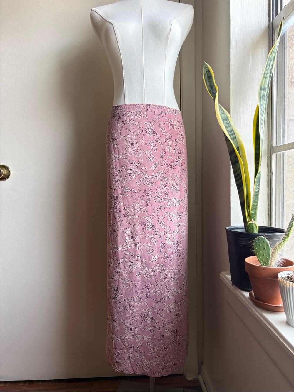 merona y2k pink floral silk midi skirt
